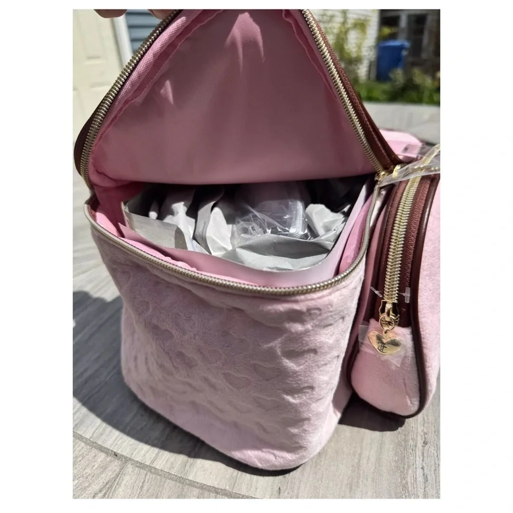 2-PIECE JUICY COUTURE MAKEUP BAG LIGHT PINK AND BROWN‼️
